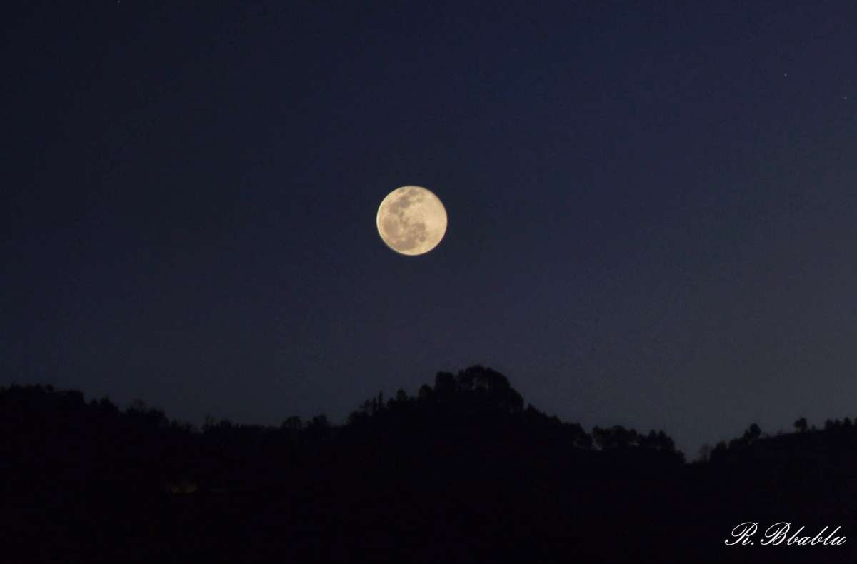 आज लगेगा चंद्रग्रहण : भारत में शाम 4.16 बजे होगा शुरु